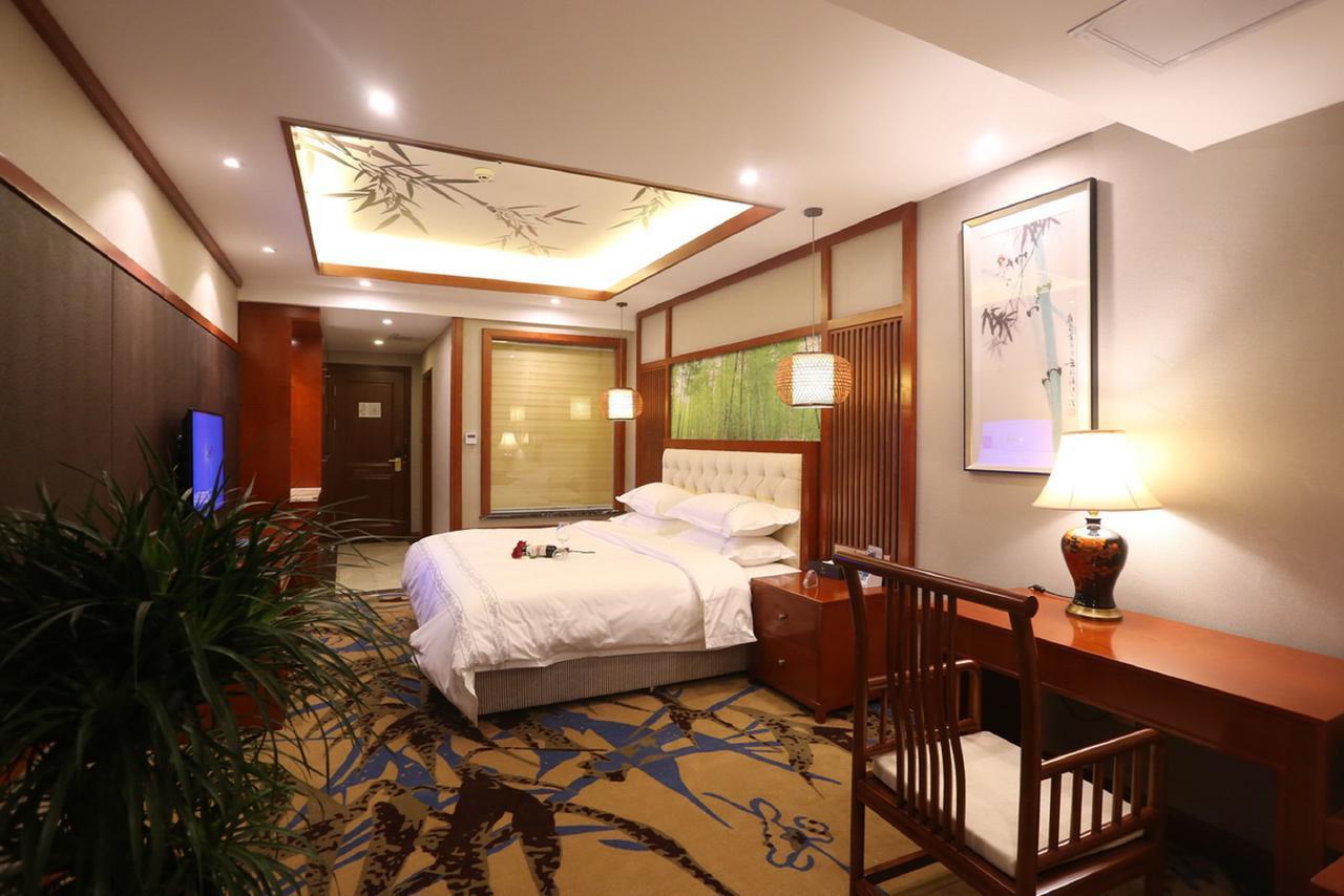 Mingshan Hotel 청두 외부 사진