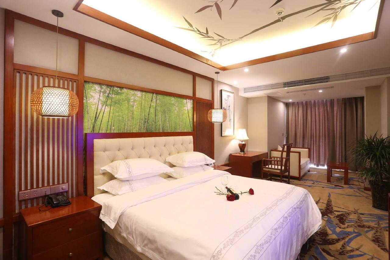 Mingshan Hotel 청두 외부 사진