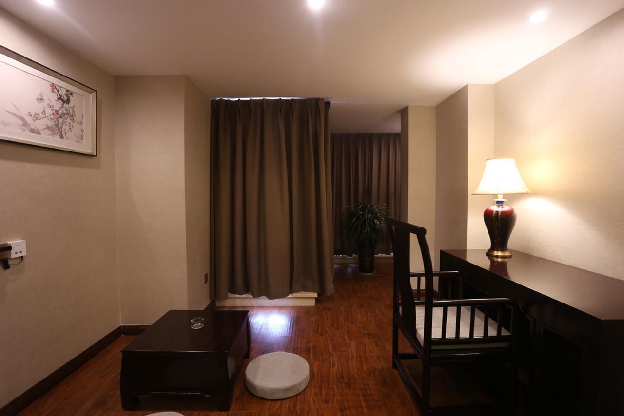 Mingshan Hotel 청두 외부 사진
