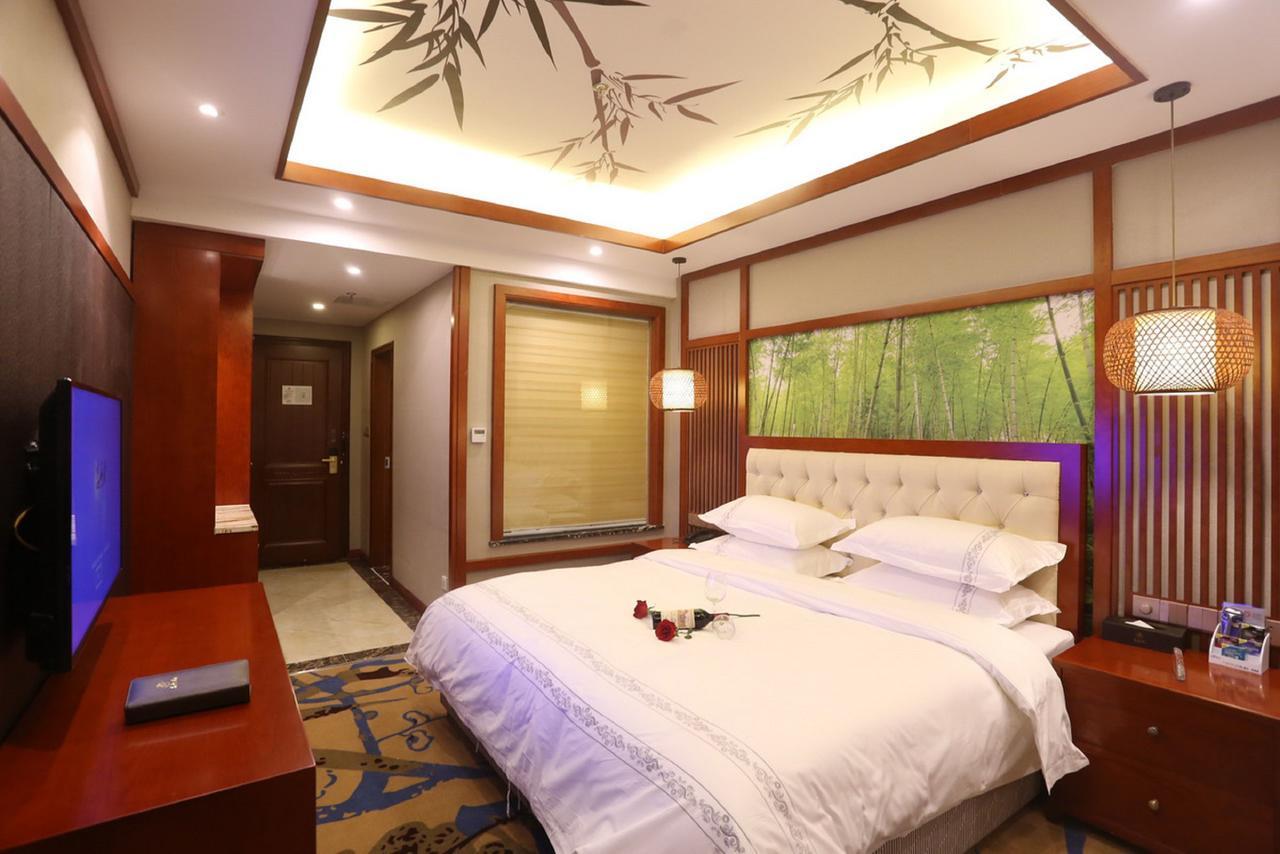 Mingshan Hotel 청두 외부 사진