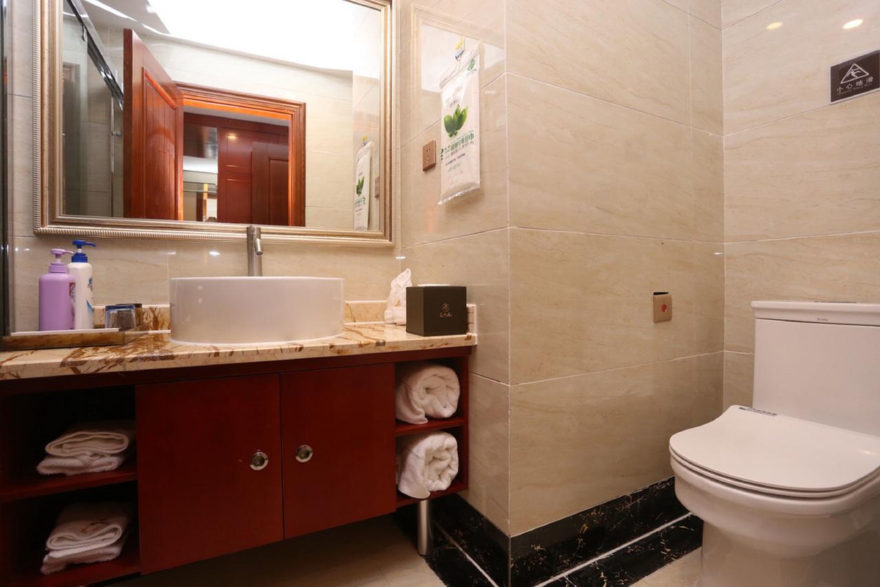 Mingshan Hotel 청두 외부 사진