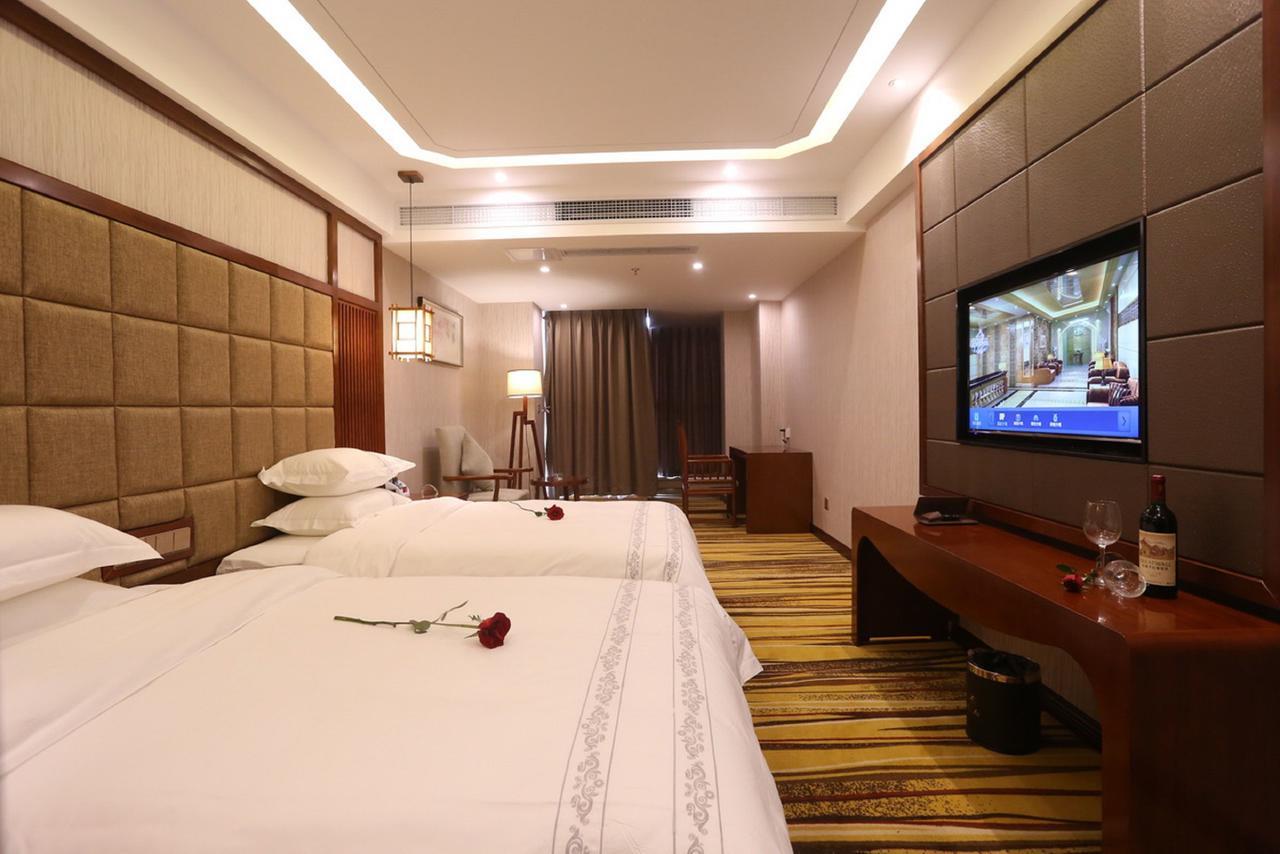 Mingshan Hotel 청두 외부 사진