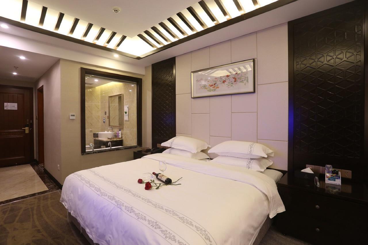 Mingshan Hotel 청두 외부 사진