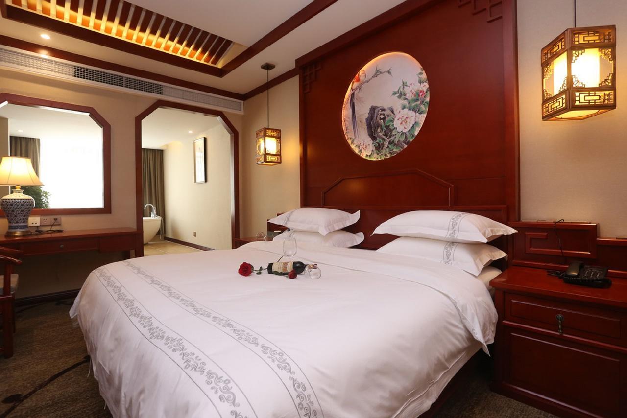 Mingshan Hotel 청두 외부 사진