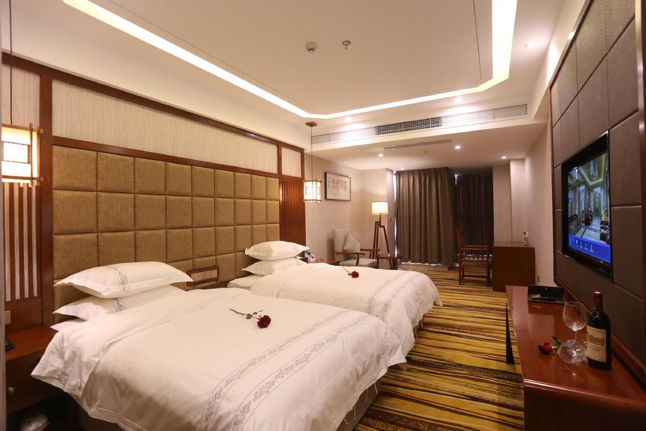 Mingshan Hotel 청두 외부 사진